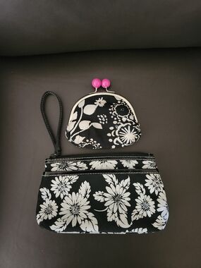 Black & White Floral Wristlet And Coin Purse Bundle